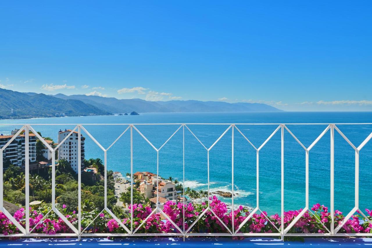 Hotel Luxury Patio Azul (Adults Only) Puerto Vallarta Eksteriør billede View of Acapulco Bay