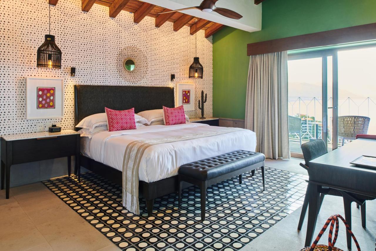 Hotel Luxury Patio Azul (Adults Only) Puerto Vallarta Eksteriør billede A bedroom at the hotel