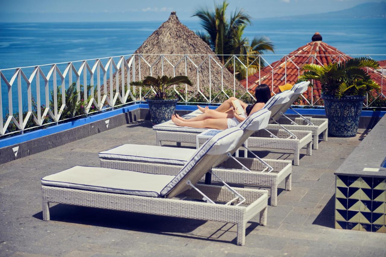 Hotel Luxury Patio Azul (Adults Only) Puerto Vallarta Eksteriør billede Rooftop pool at the Hotel
