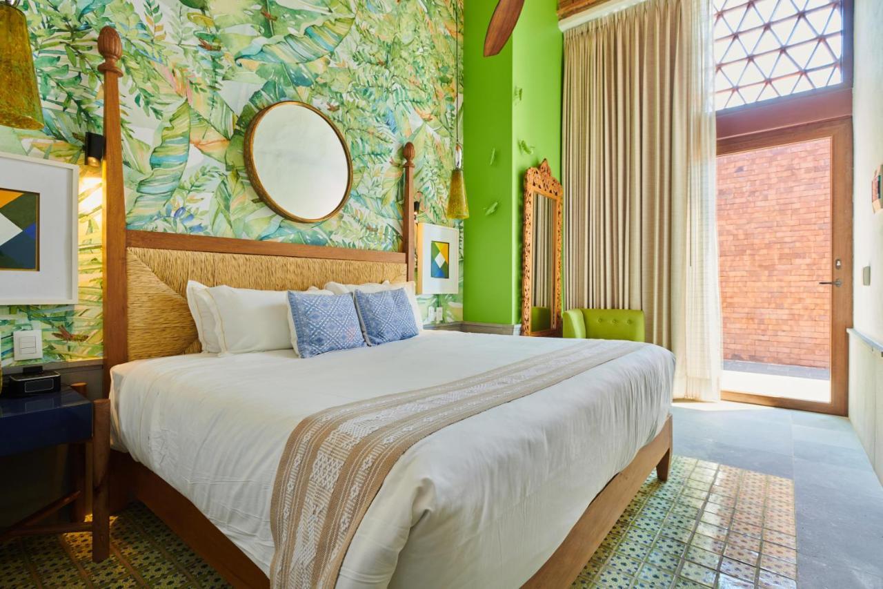 Hotel Luxury Patio Azul (Adults Only) Puerto Vallarta Eksteriør billede A bedroom at the hotel