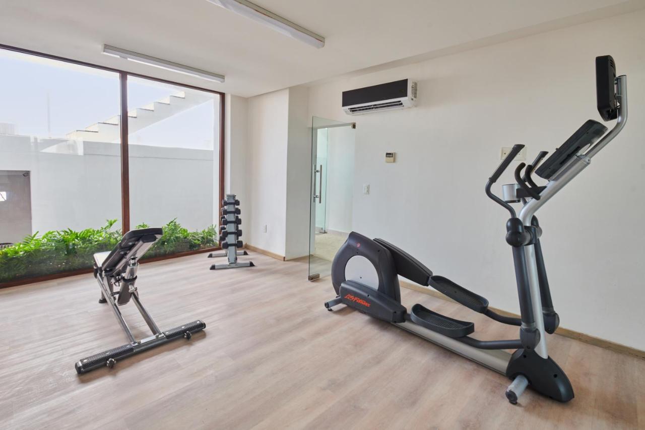 Hotel Luxury Patio Azul (Adults Only) Puerto Vallarta Eksteriør billede Elliptical cross trainer