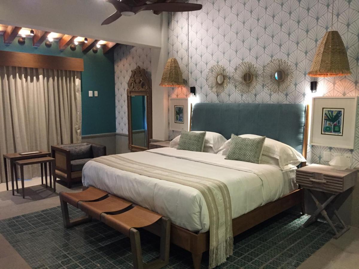 Hotel Luxury Patio Azul (Adults Only) Puerto Vallarta Eksteriør billede A bedroom at the hotel