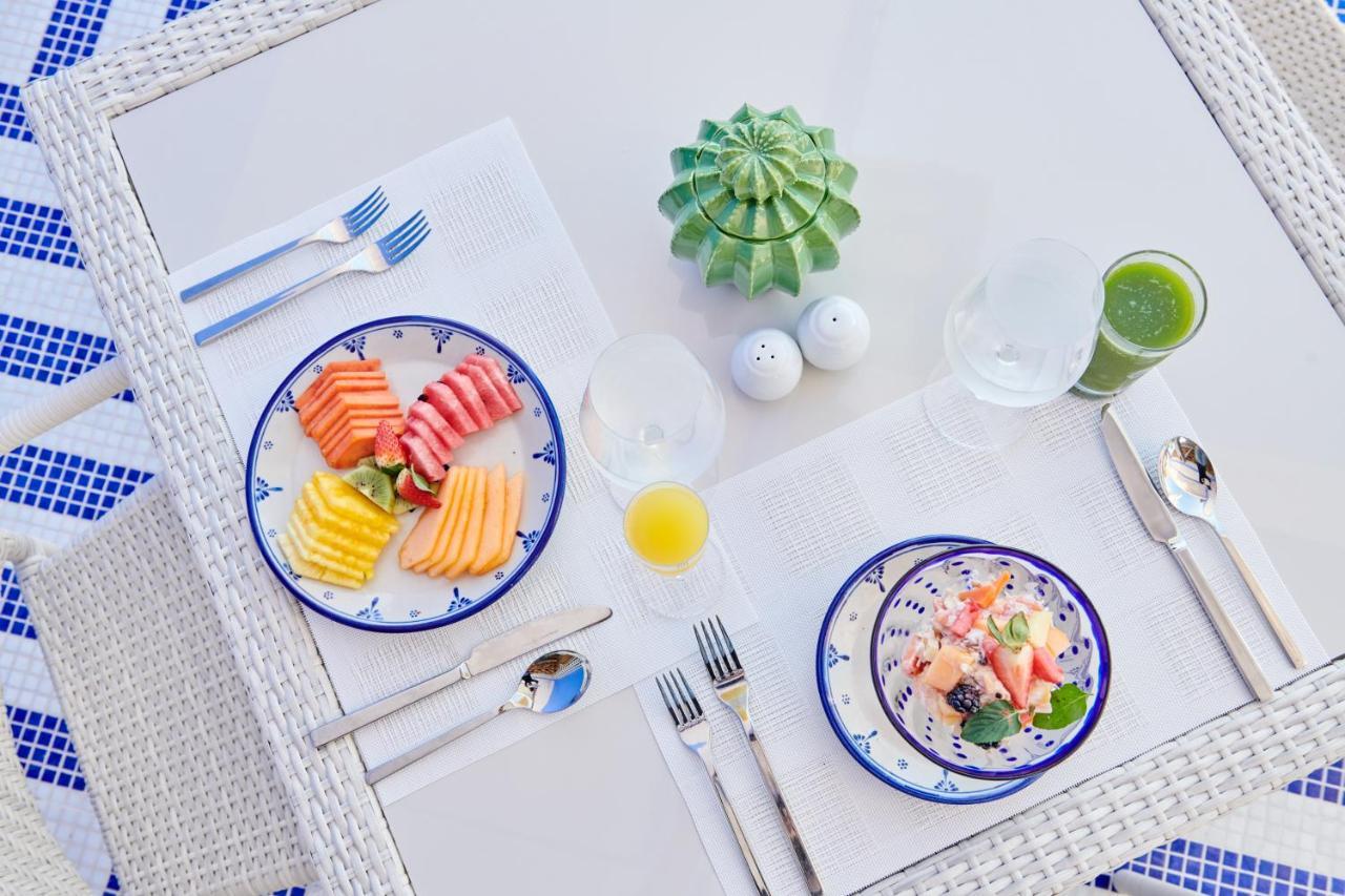 Hotel Luxury Patio Azul (Adults Only) Puerto Vallarta Eksteriør billede A place setting